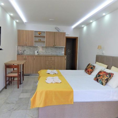 Vila Teodora Sveti Stefan Luaran gambar