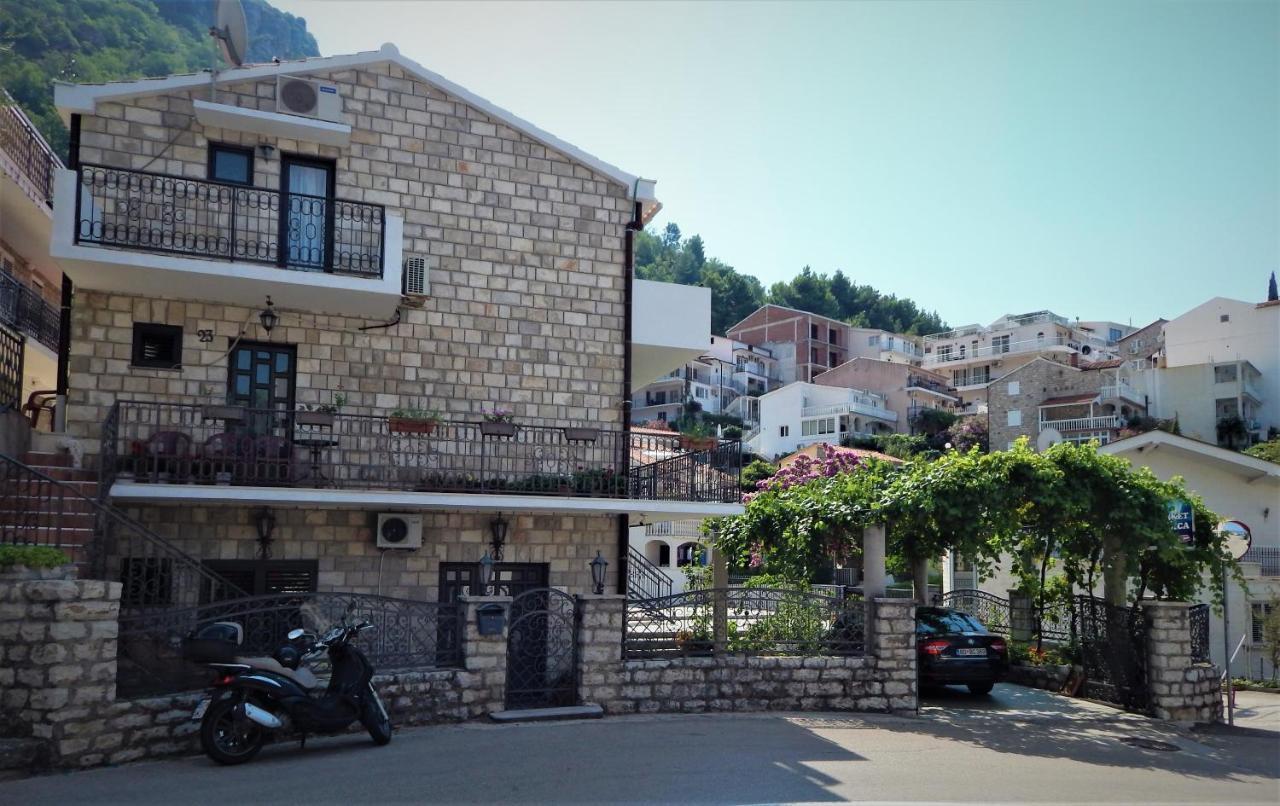 Vila Teodora Sveti Stefan Luaran gambar