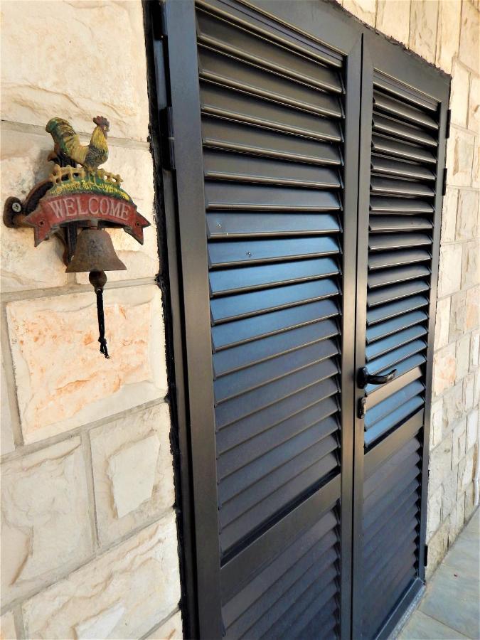 Vila Teodora Sveti Stefan Luaran gambar