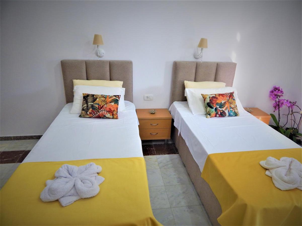 Vila Teodora Sveti Stefan Luaran gambar