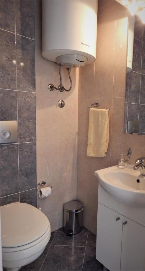Vila Teodora Sveti Stefan Luaran gambar